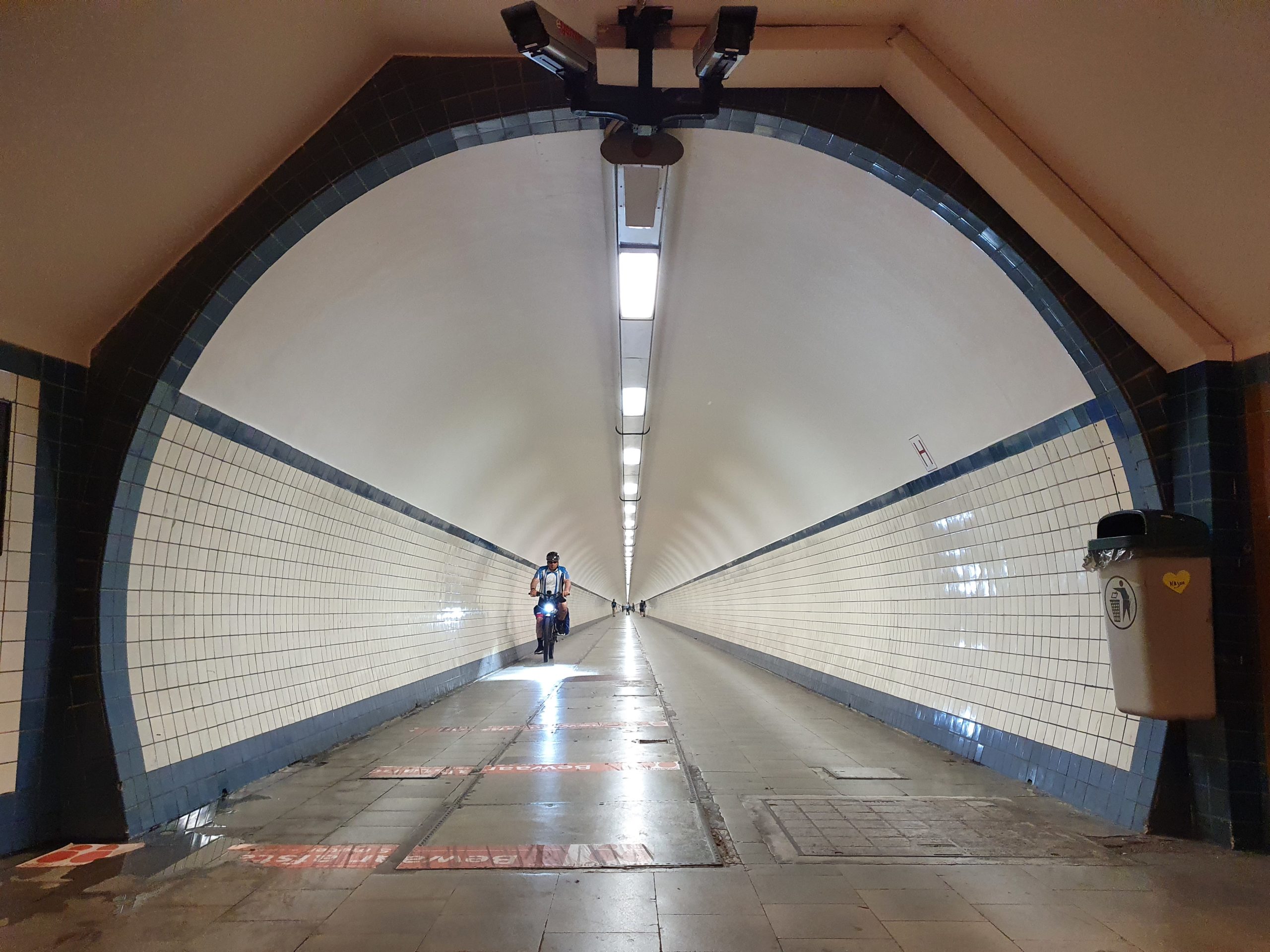 Tunnel Sainte-Anne - Endroit insolite à Anvers, en Belgique