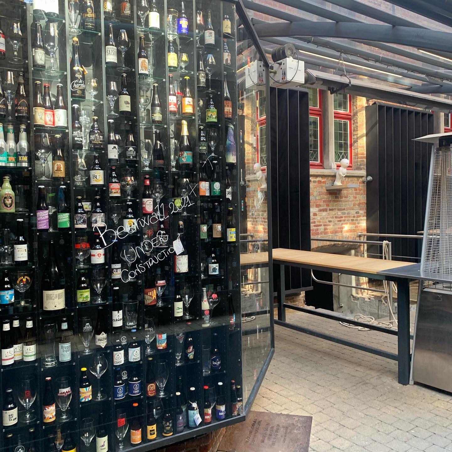 2be Beer Wall - Endroit insolite à Bruges, en Belgique