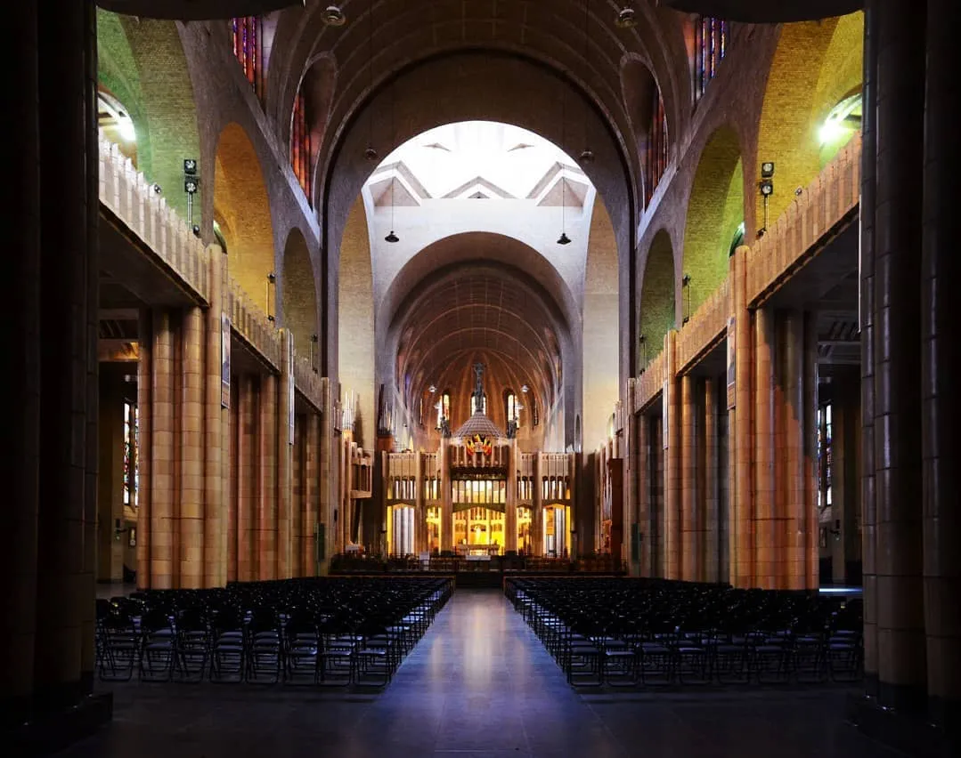 Basilique du Sacré-Cœur de Koekelberg - Endroit insolite à Ganshoren, en Belgique