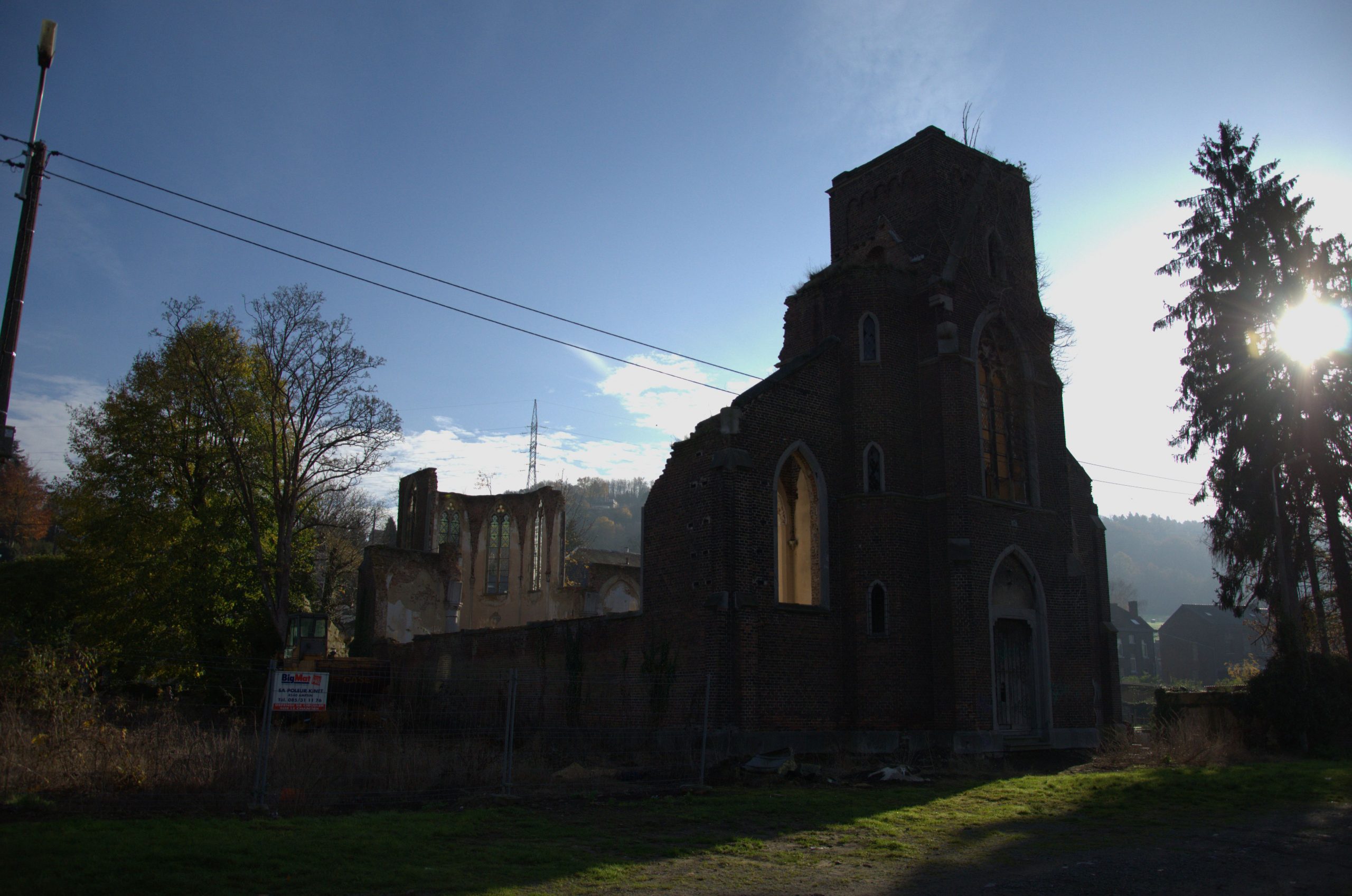 Église d’Ombret - Endroit insolite à Ombret, en Belgique