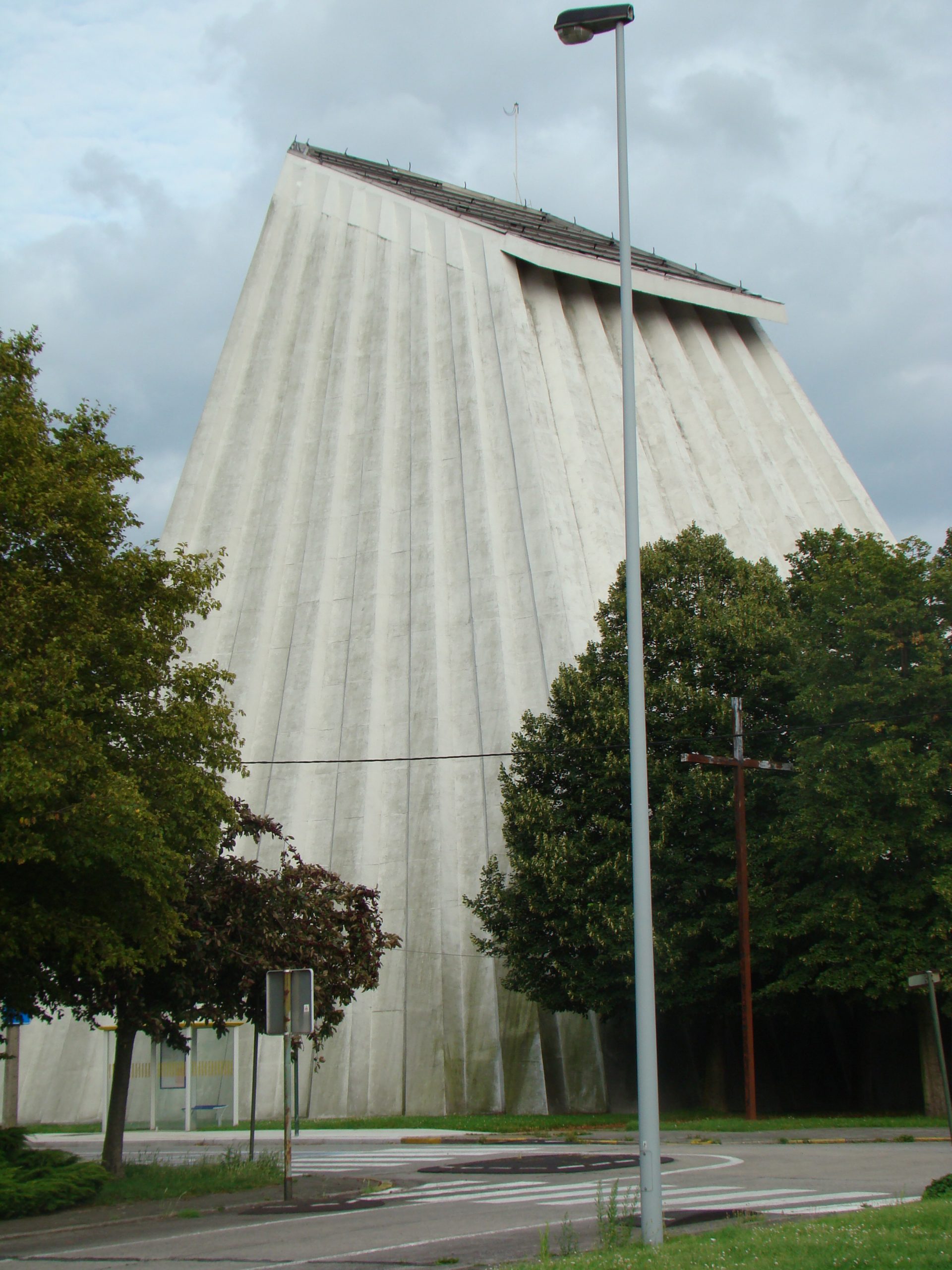 Église Sainte Rita - Endroit insolite à Harelbeke, en Belgique