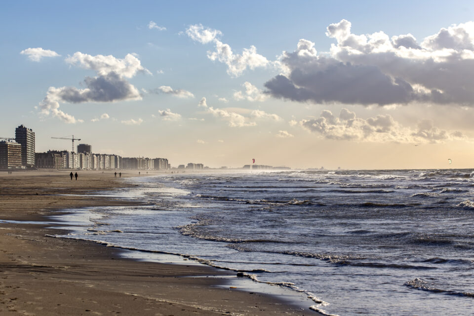 Transformation majeure de la côte belge face au changement climatique