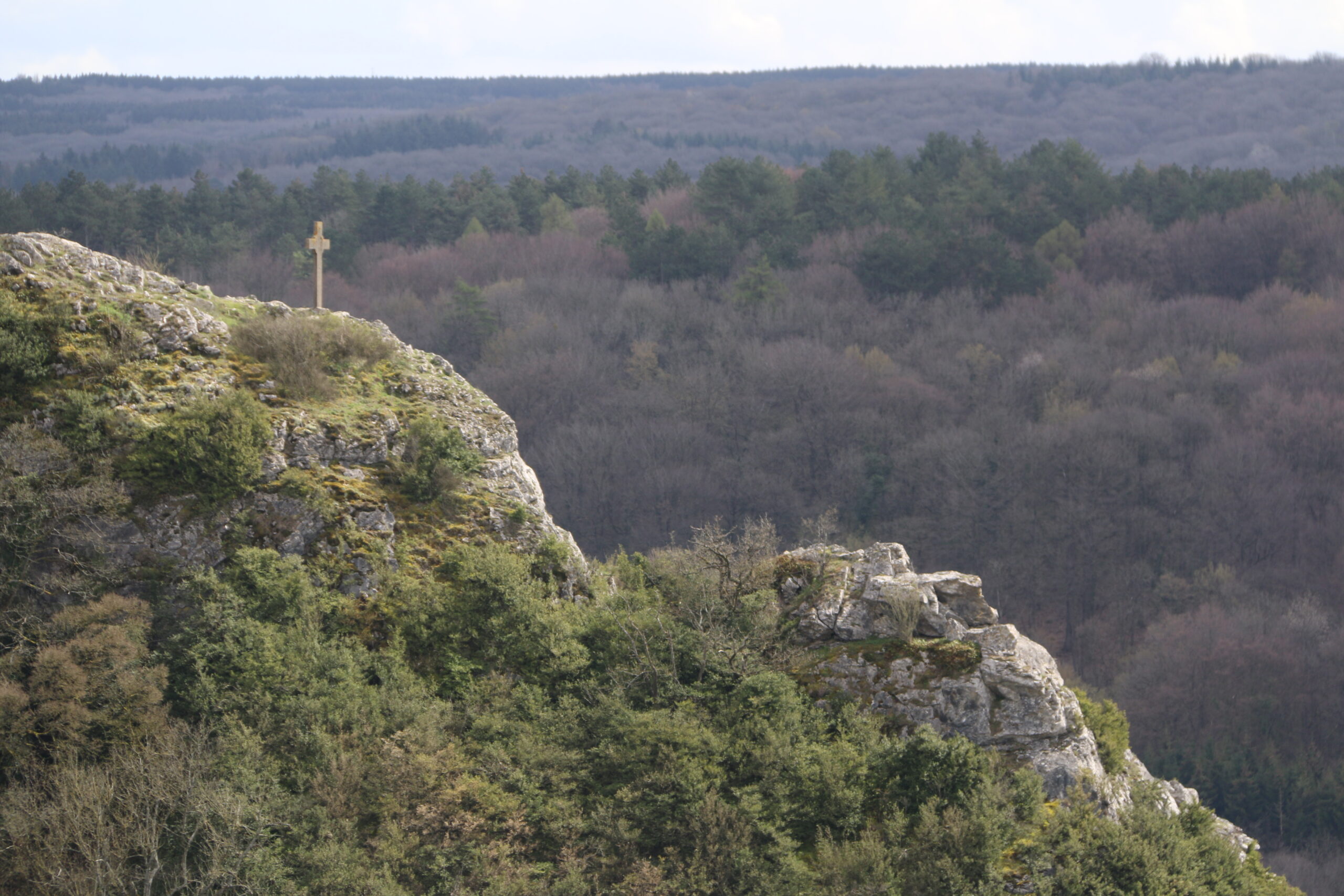 Roche à Lomme - Endroit insolite à Viroinval, en Belgique