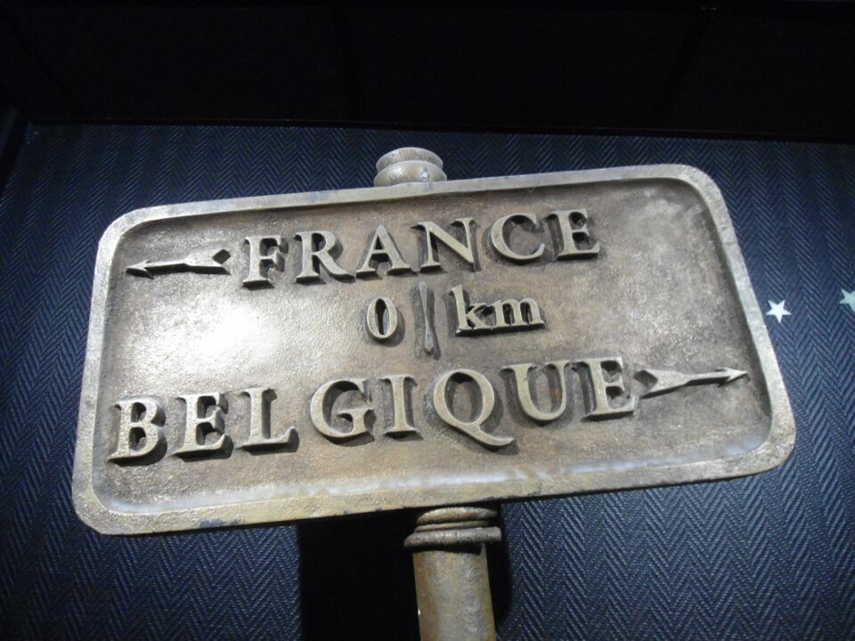 Douane de Courquain - Endroit insolite à Macquenoise, en Belgique