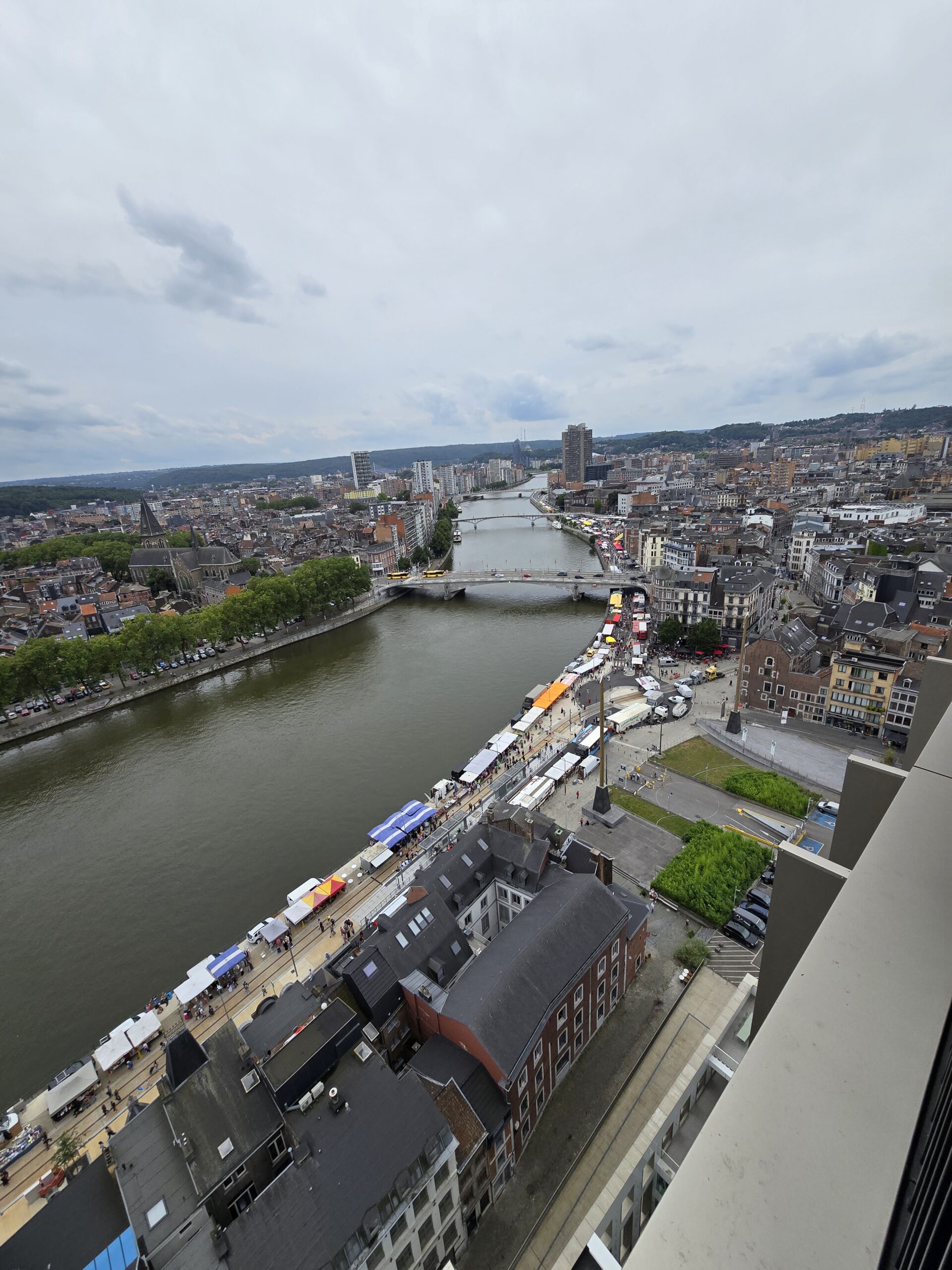 Terrasse panoramique de la Cité Administrative à Liège