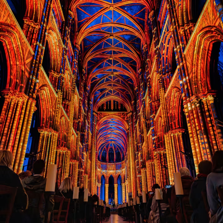 LUMINISCENCE, l’expérience immersive dans la Cathédrale de Bruxelles