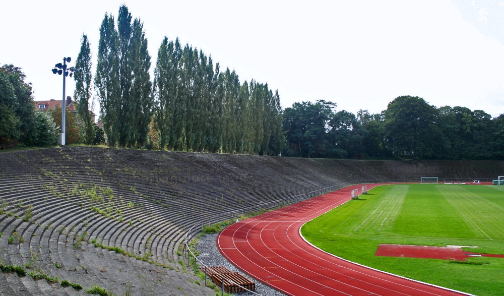 3 stades de&nbsp;foot hors du&nbsp;commun à&nbsp;Bruxelles au&nbsp;passé totalement insolite