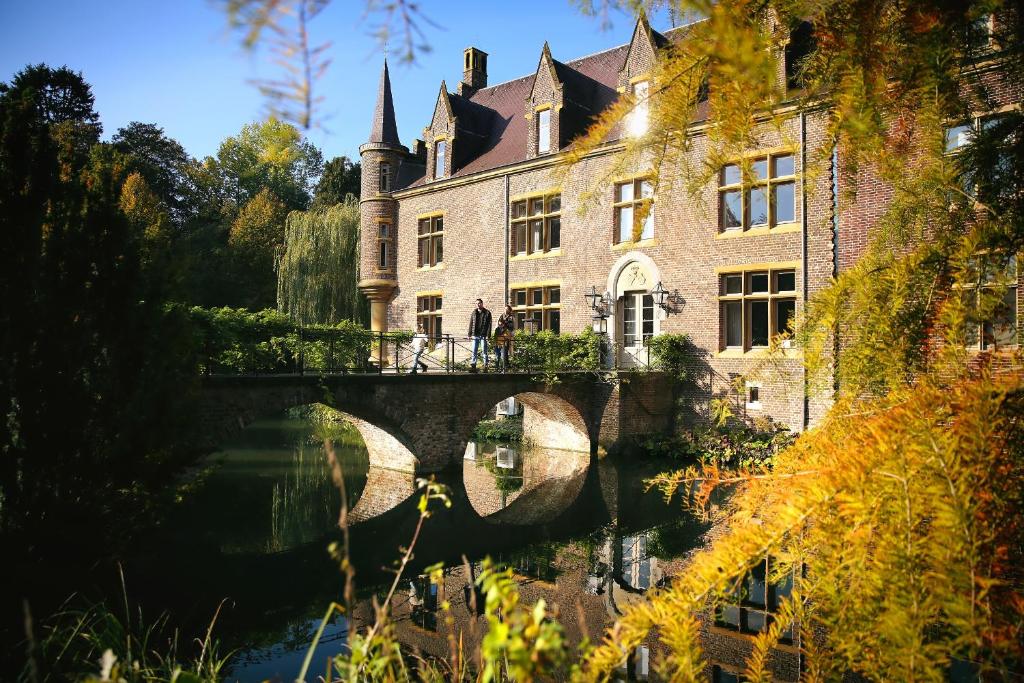 Dormir dans un&nbsp;château fort à&nbsp;20 minutes de&nbsp;la&nbsp;frontière&nbsp;: l’expérience Kasteel TerWorm