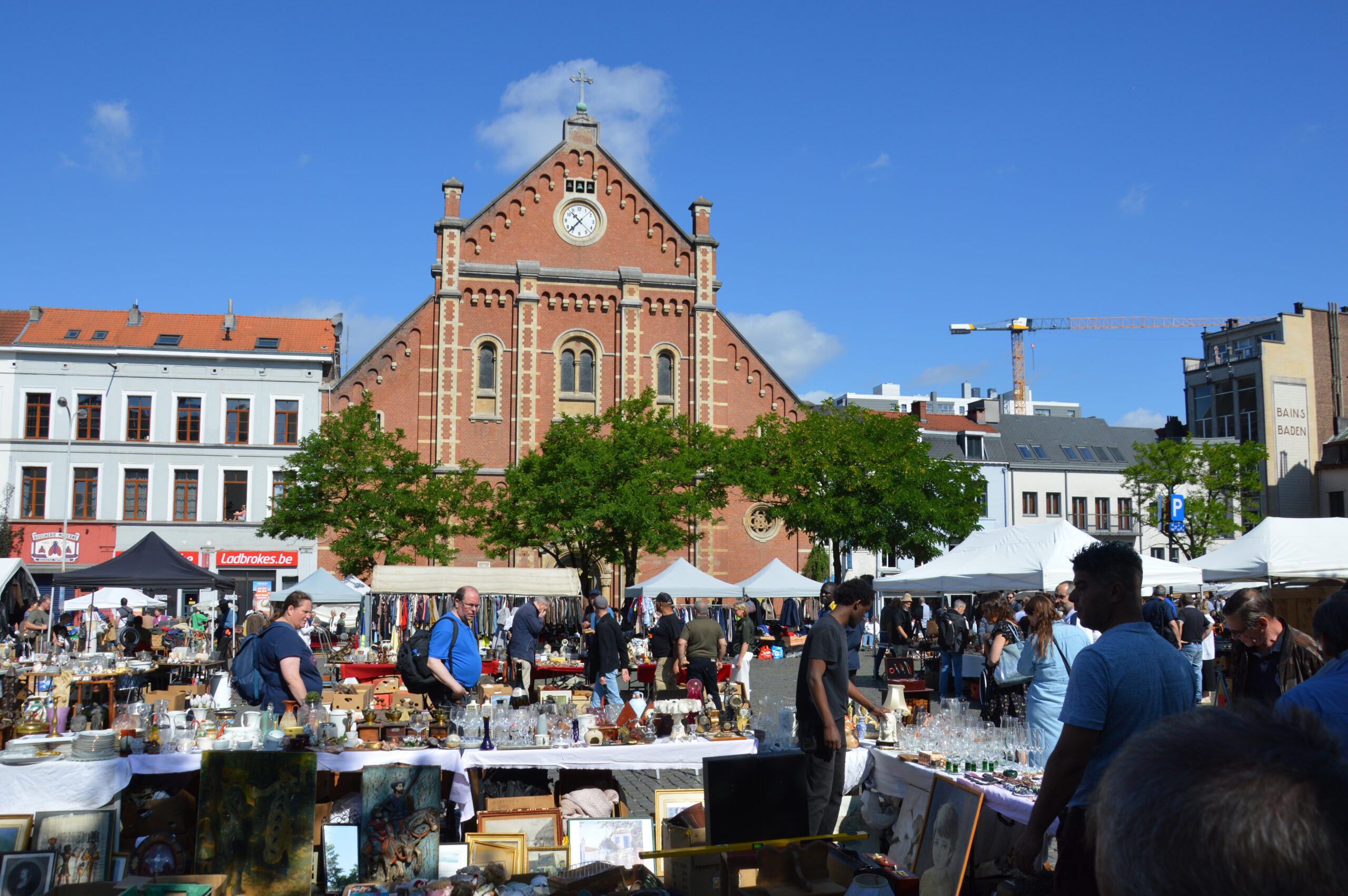 Marché aux puces du Jeu de Balle à Bruxelles