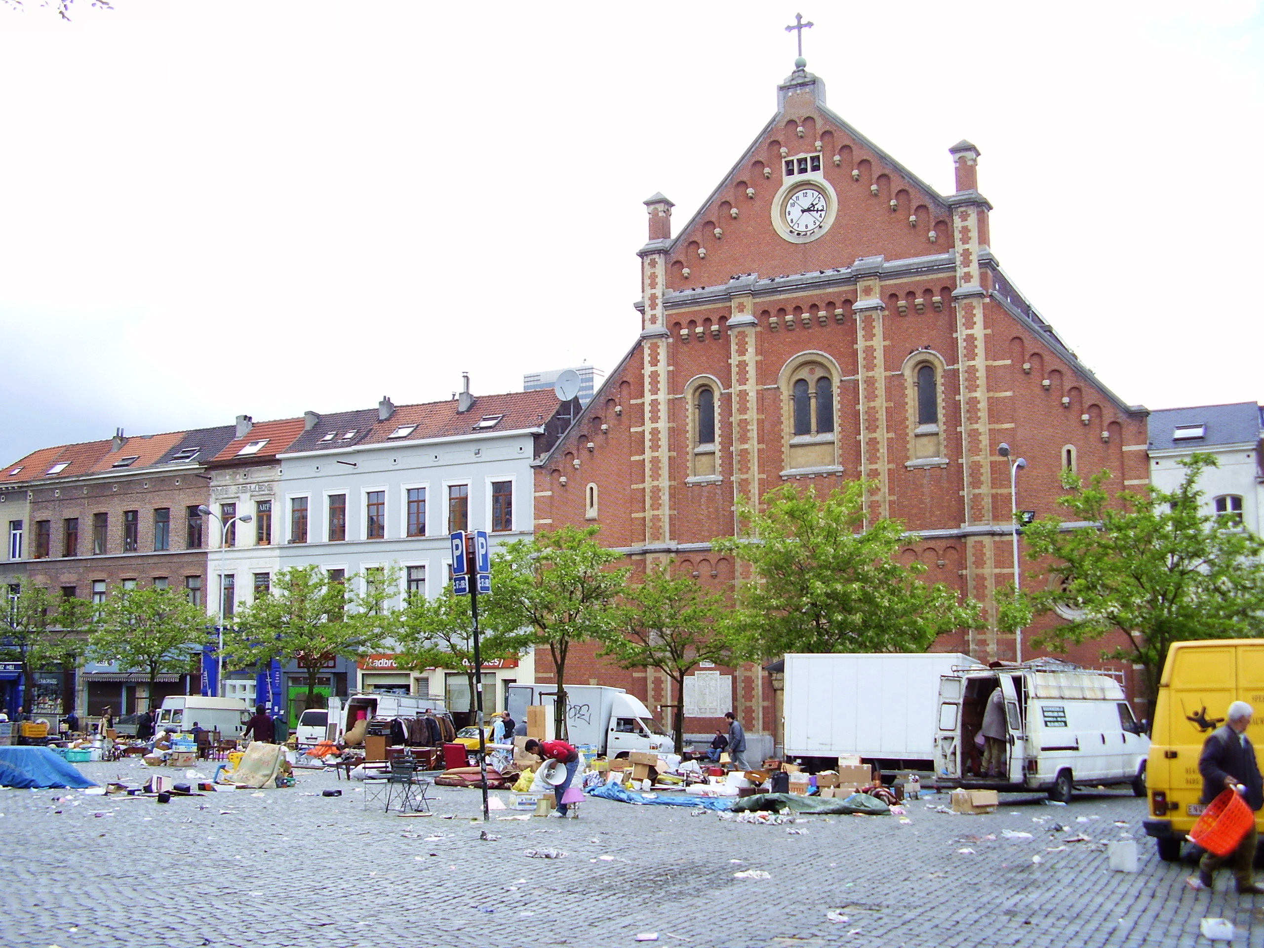Marché aux puces du Jeu de Balle à Bruxelles
