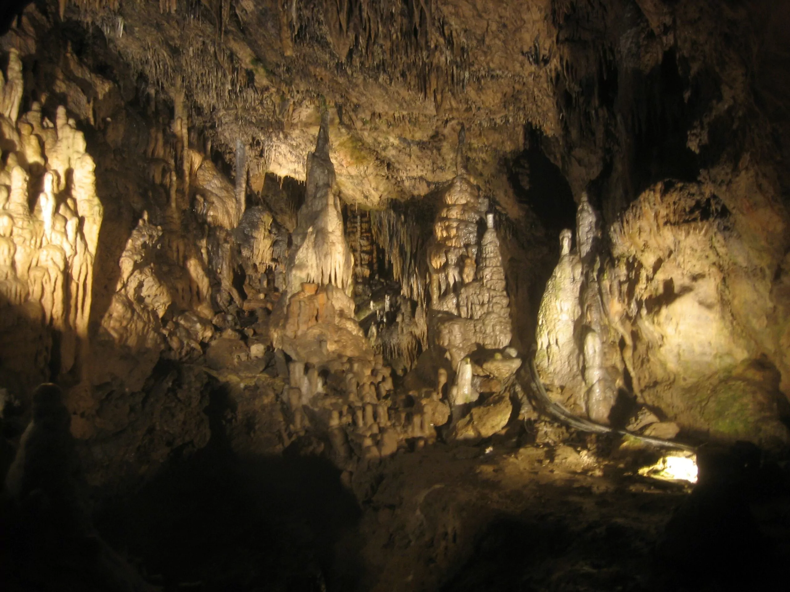 Grottes de Han - Endroit insolite à Han-sur-Lesse, en Belgique