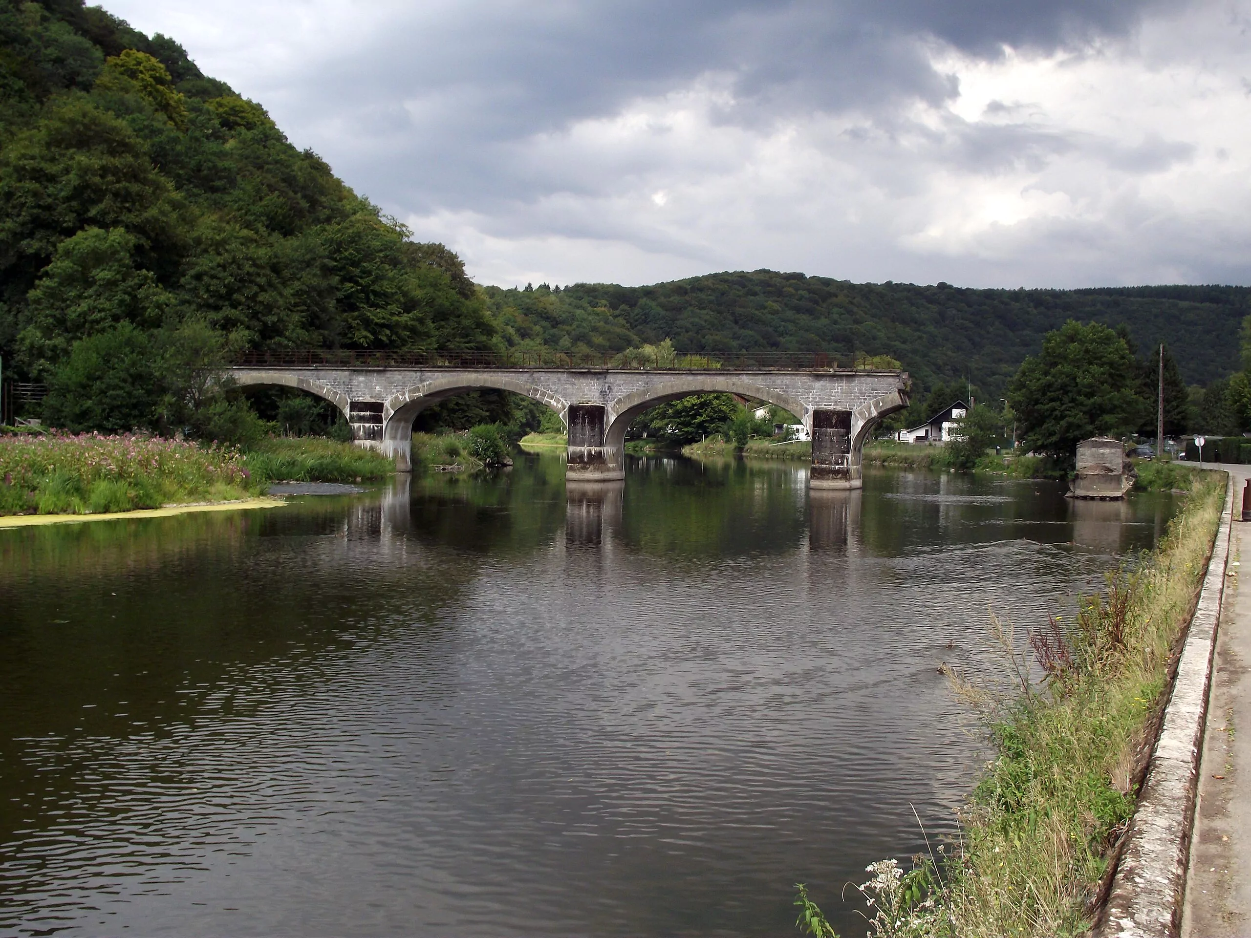 Pont cassé de Bohan - Endroit insolite à Vresse-sur-Semois, en Belgique