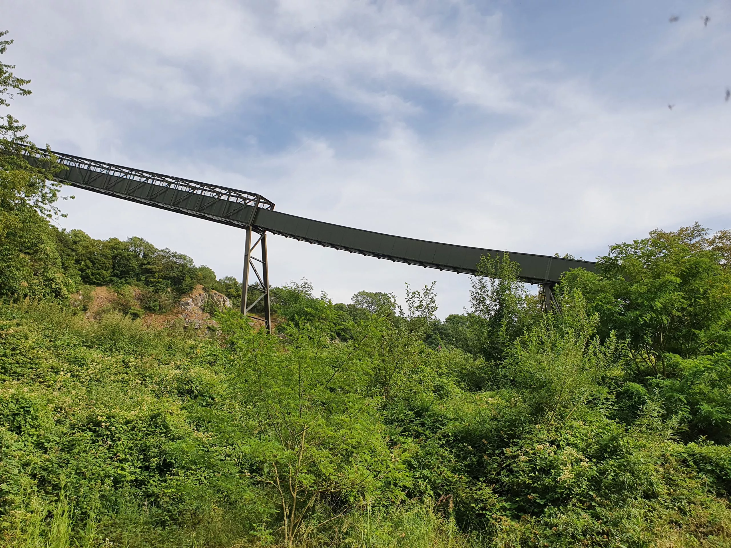 Terril du Hénâ - Endroit insolite à Awirs, en Belgique