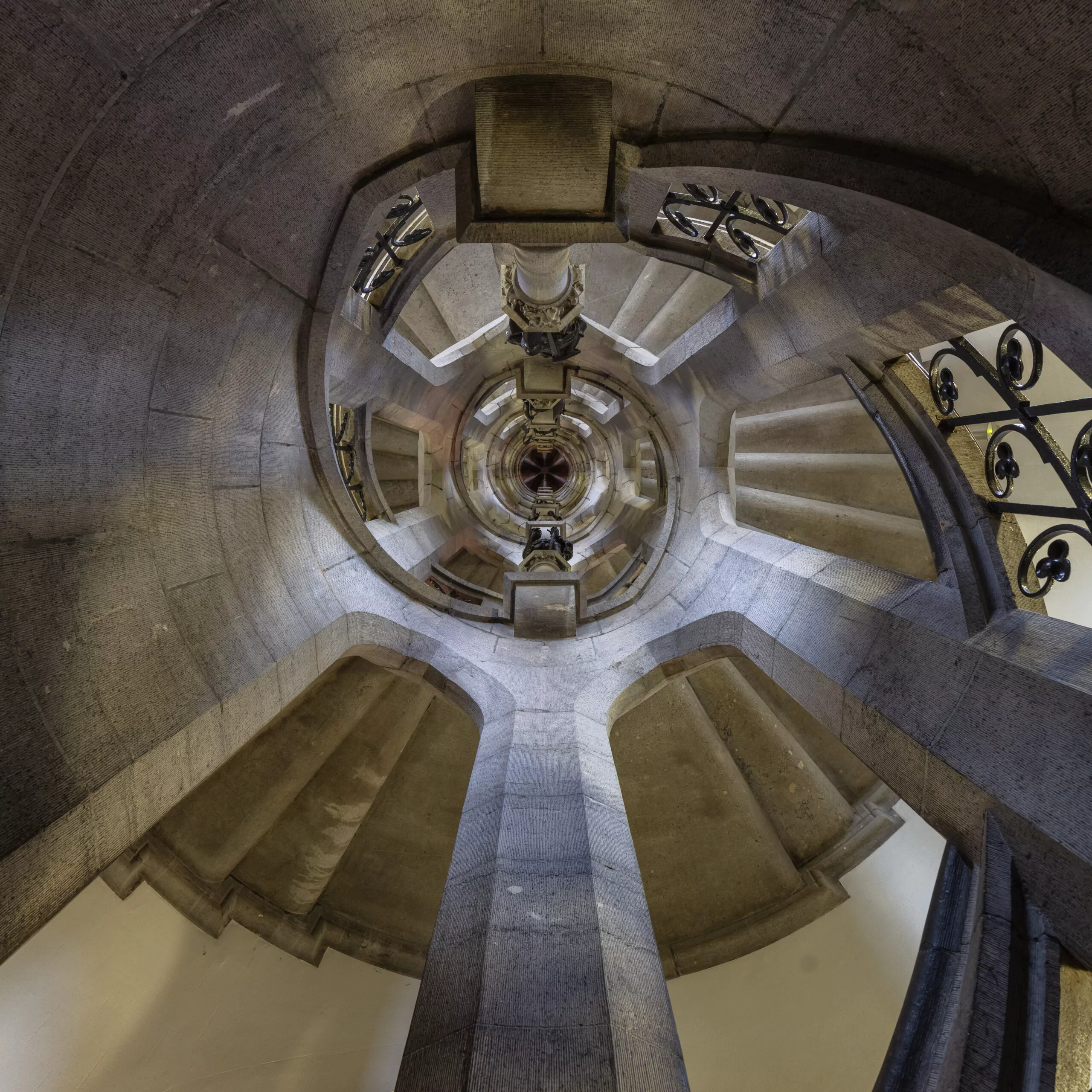 Porte de Hal - Endroit insolite à Bruxelles, en Belgique