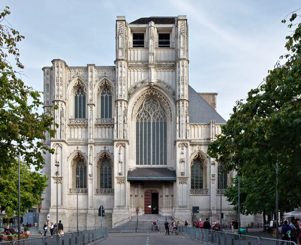 Collégiale Saint-Pierre