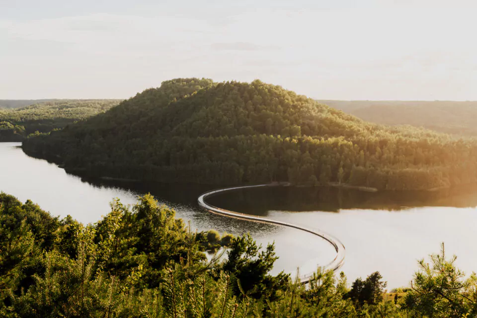 Fietsen tussen de Mijnterrils