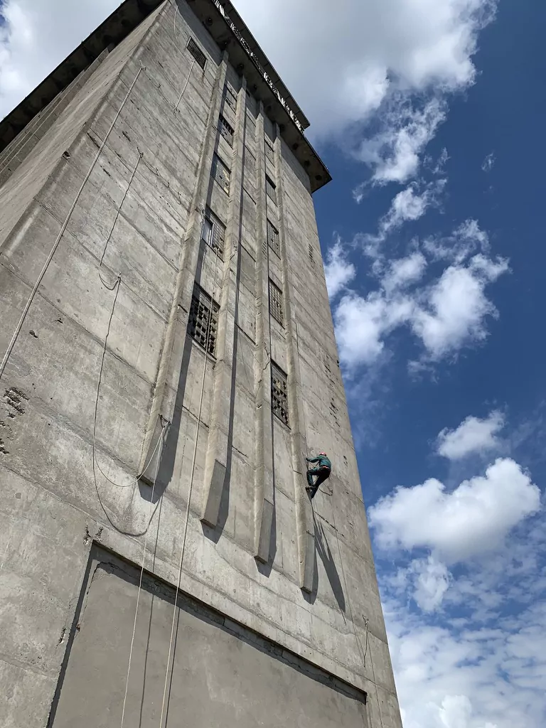 Tour du Roton - Endroit insolite à Farciennes, en Belgique