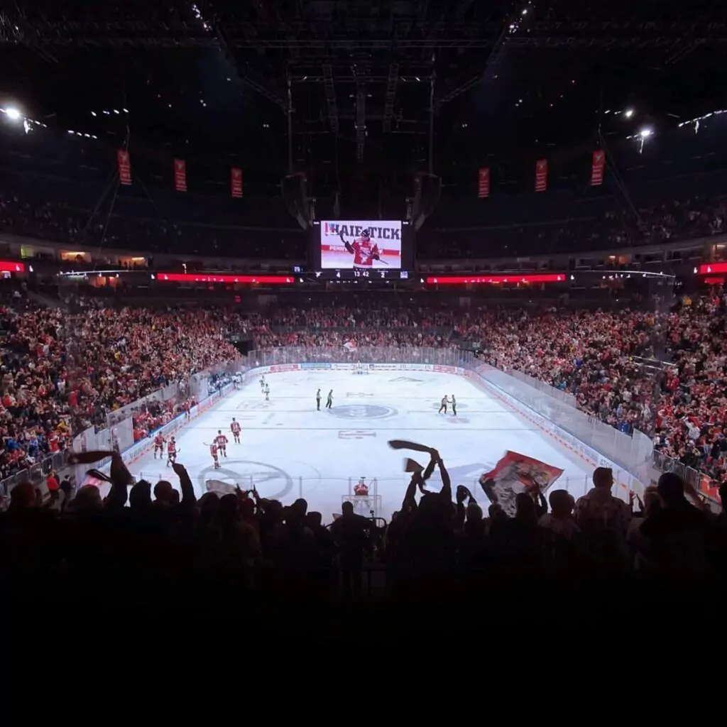 La plus grande salle de hockey sur glace d’Europe est à moins d’une heure de la frontière belge !